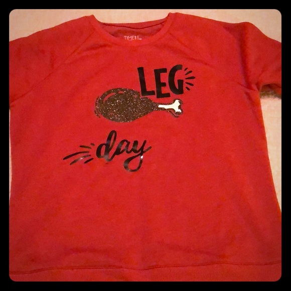 Thanksgiving sweatshirt - Picture 2 of 2